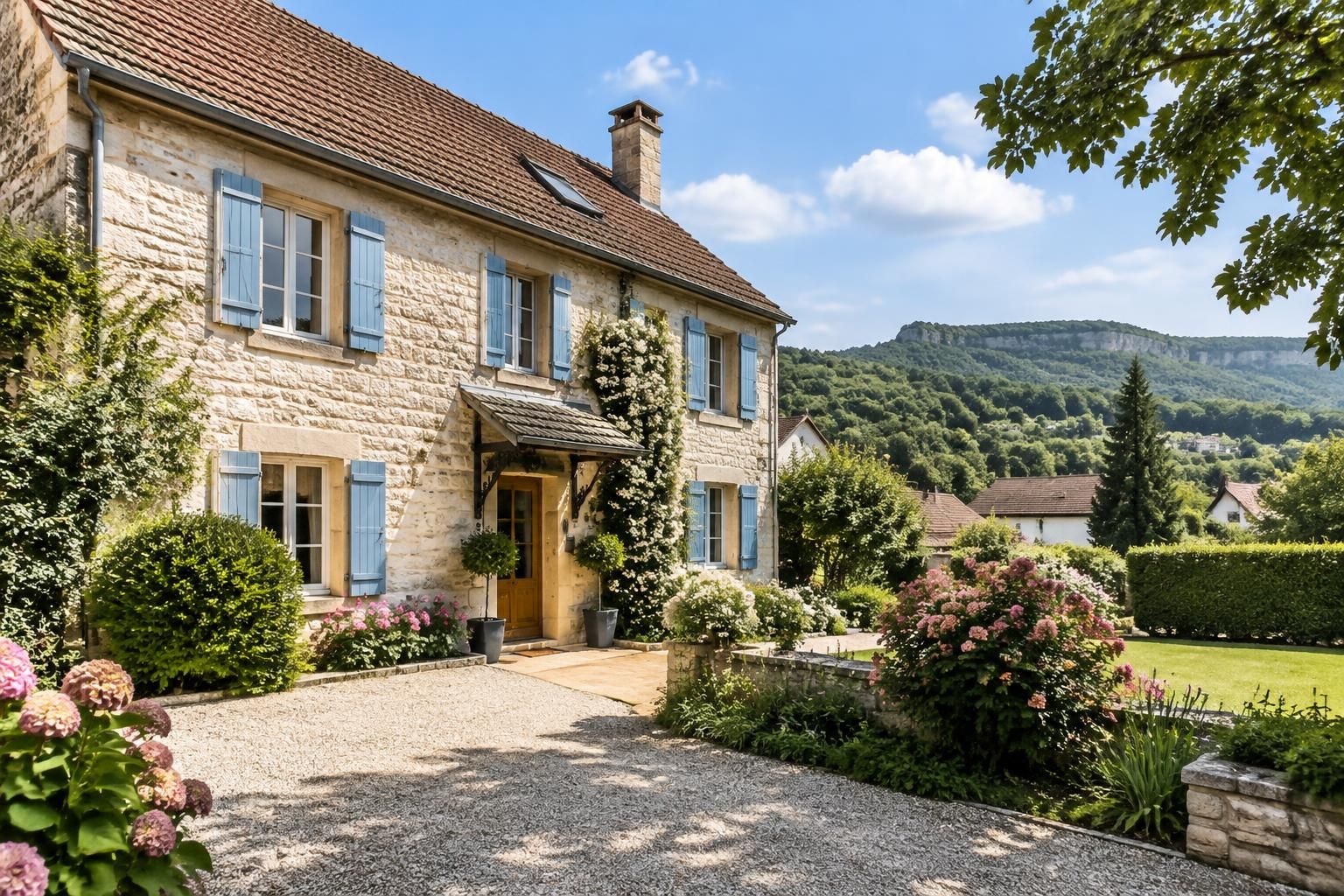 découvrez les annonces immobilières à lons-le-saunier : maisons à vendre ou à louer, avec des offres adaptées à tous les projets.
